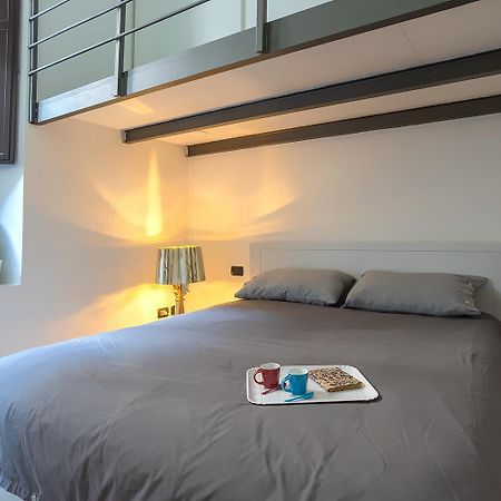 Апартаменты Life Is Beautiful Design Loft Navigli Romolo, Netflix, Wifi, Ac And Street Parking Милан Экстерьер фото