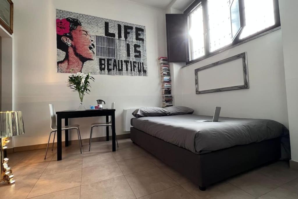 Апартаменты Life Is Beautiful Design Loft Navigli Romolo, Netflix, Wifi, Ac And Street Parking Милан Экстерьер фото