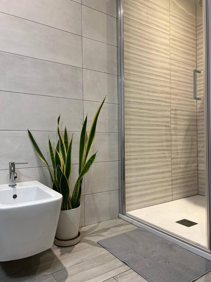 Апартаменты Life Is Beautiful Design Loft Navigli Romolo, Netflix, Wifi, Ac And Street Parking Милан Экстерьер фото